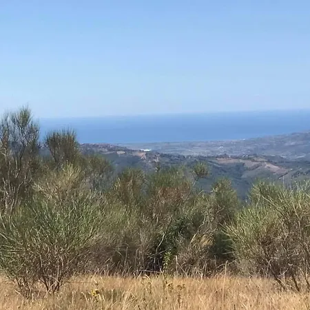 La Divina Commedia בית הארחה Orria