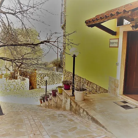 Gasthuis La Divina Commedia Orria