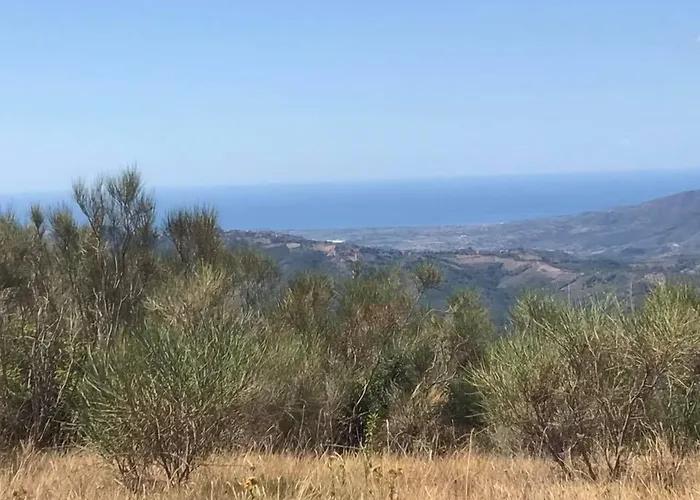 La Divina Commedia בית הארחה Orria